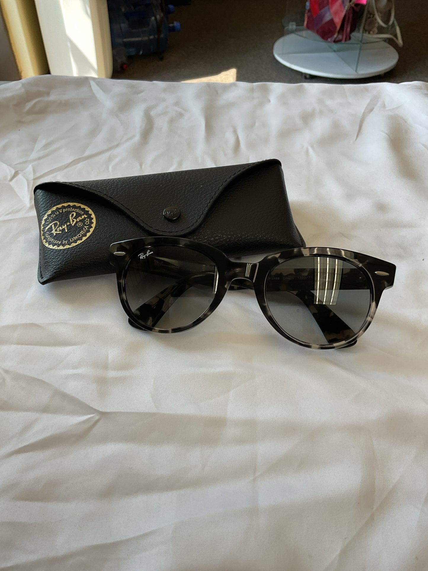 Sunglasses black & transparent frame size 52