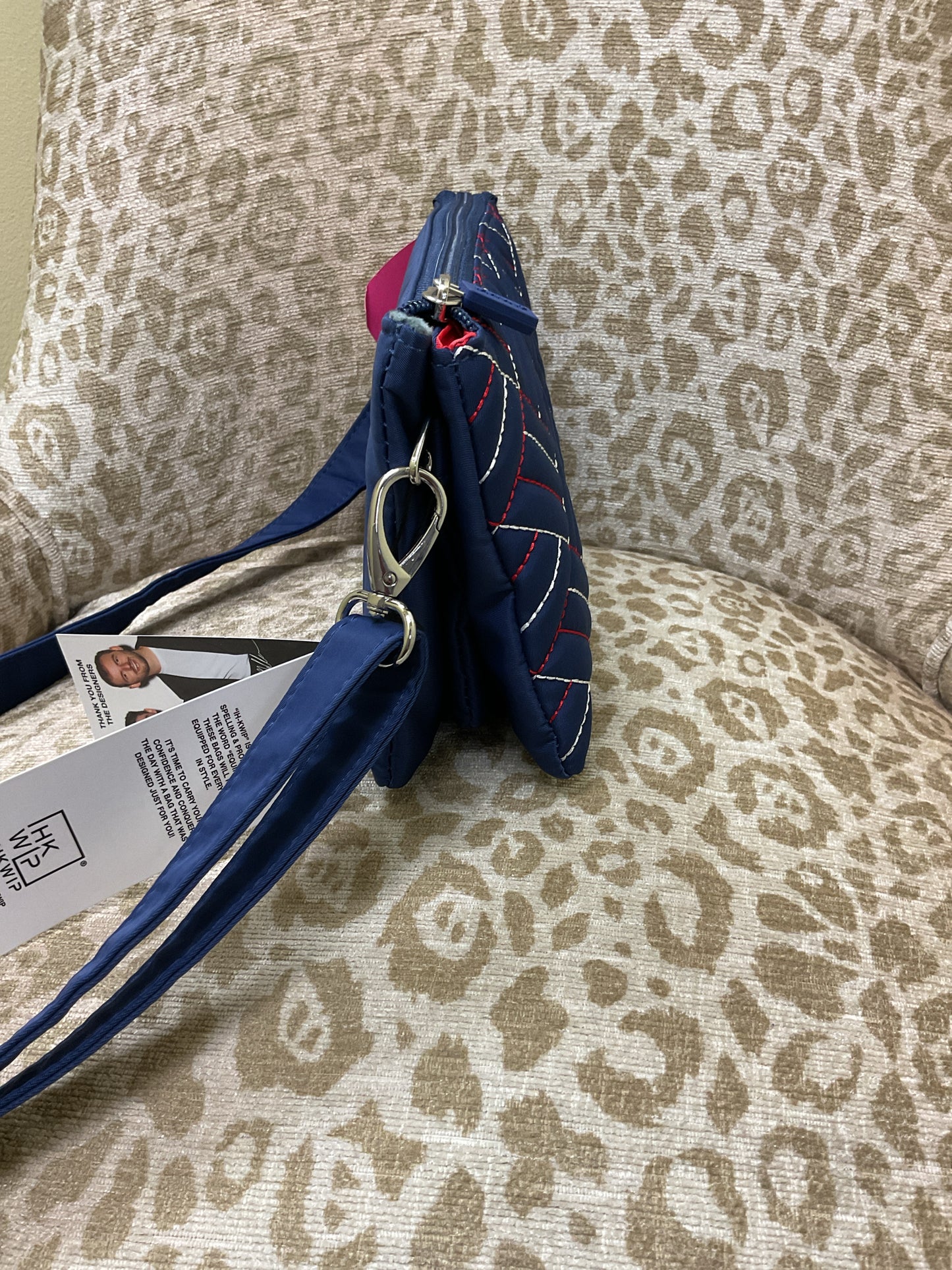 ihkwip Purse NWT nylon crossbody