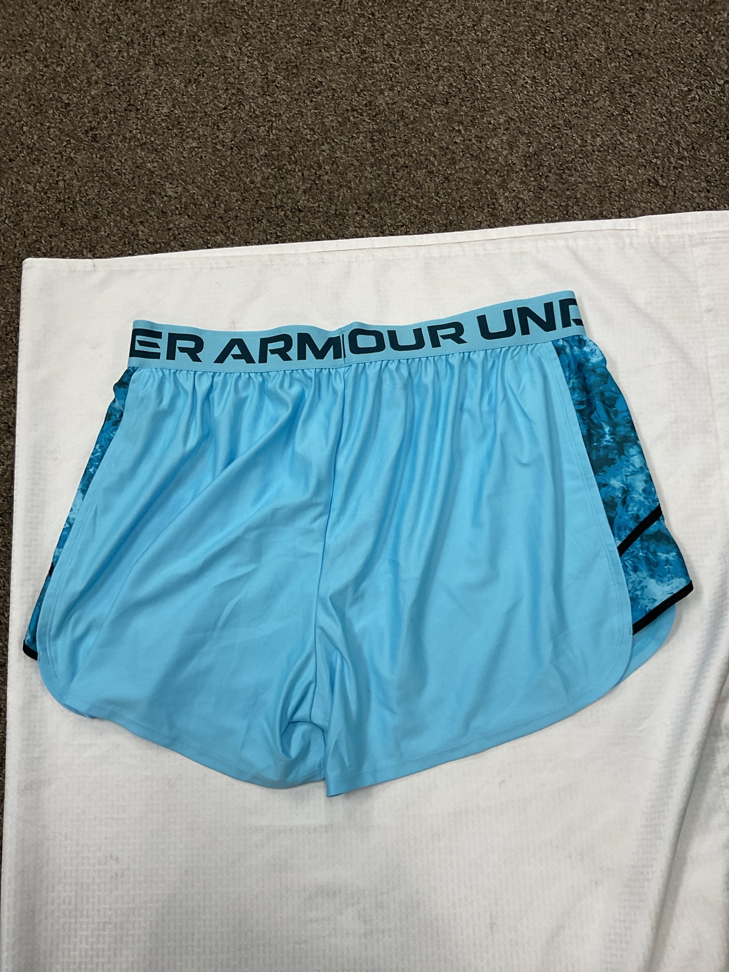 Under Armour Size 2X Light blue Shorts NWT