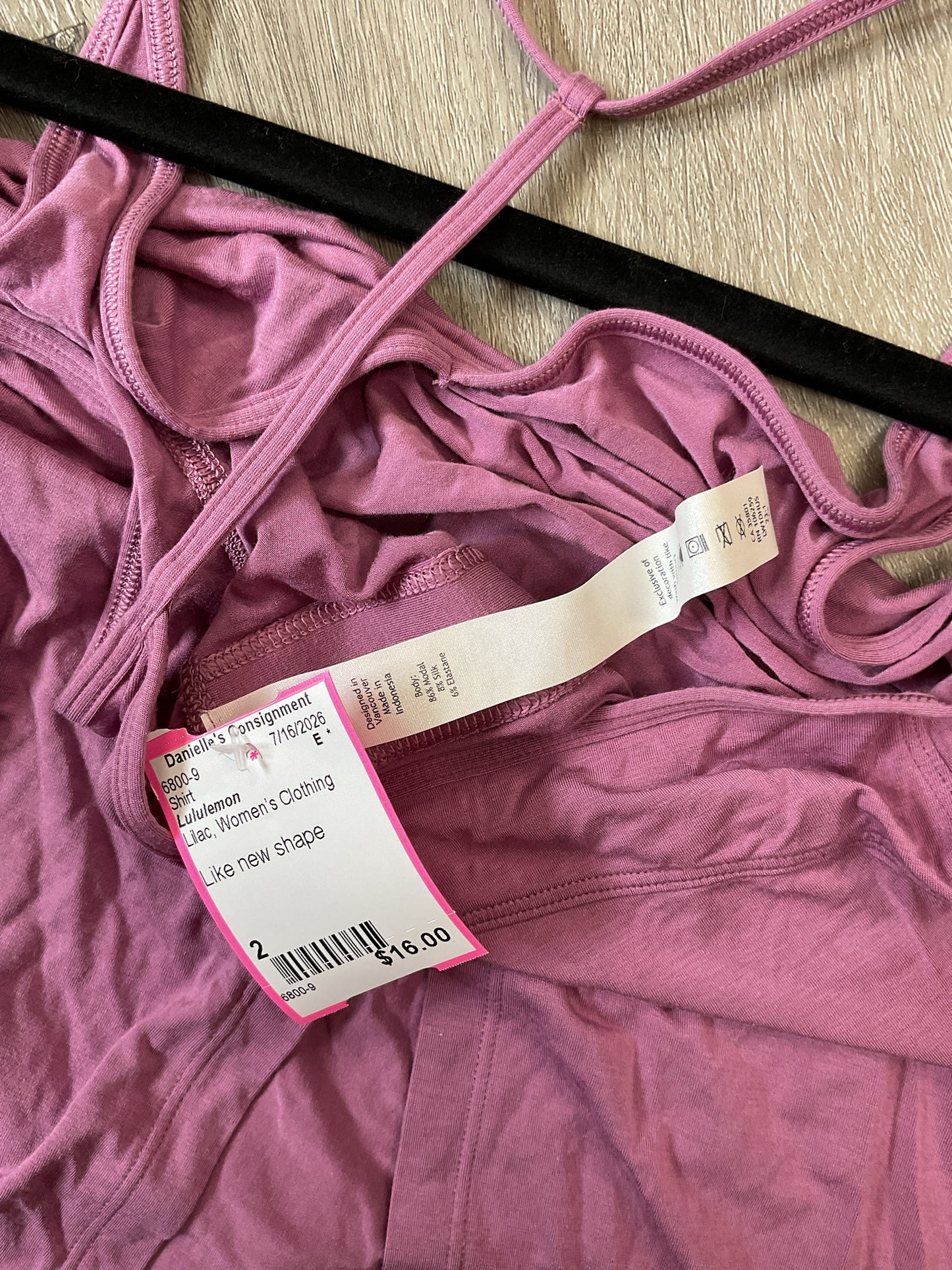 Lululemon Size 2 Lilac Shirt tank thin material