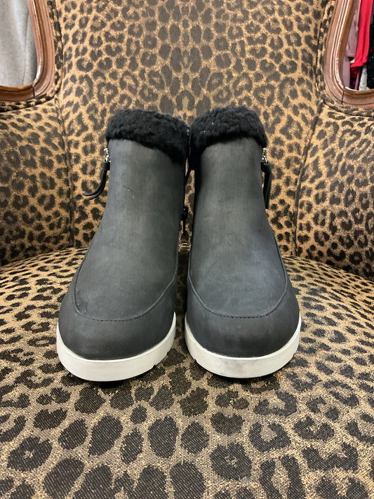 Style & Company 6.5 Black Boots