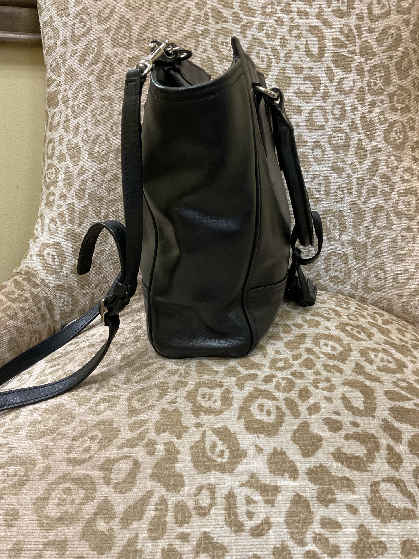 coach Purse black leather 2 way crossbody silver hardwarre & tassels