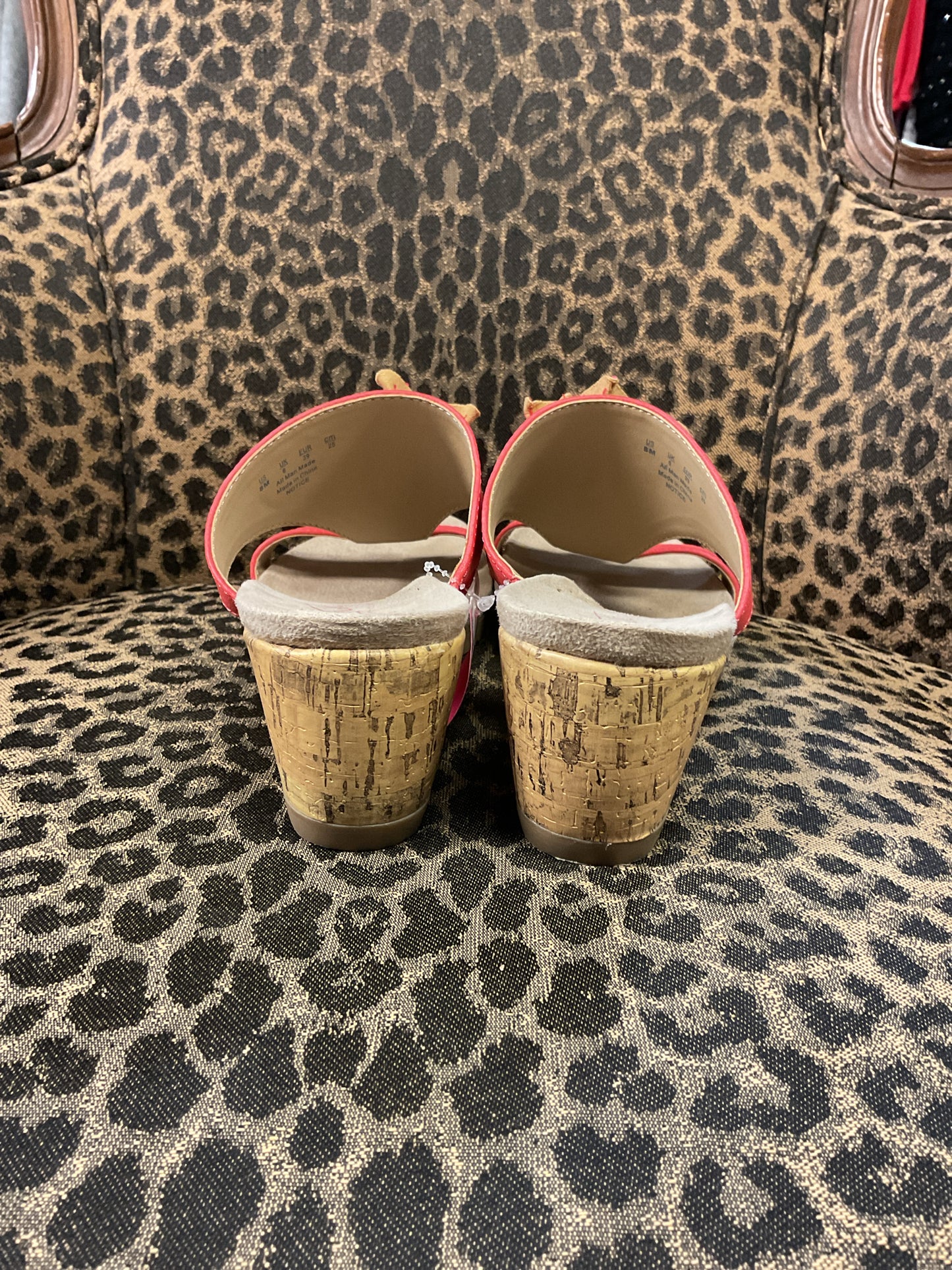 LifeStride 8 Coral Sandals
