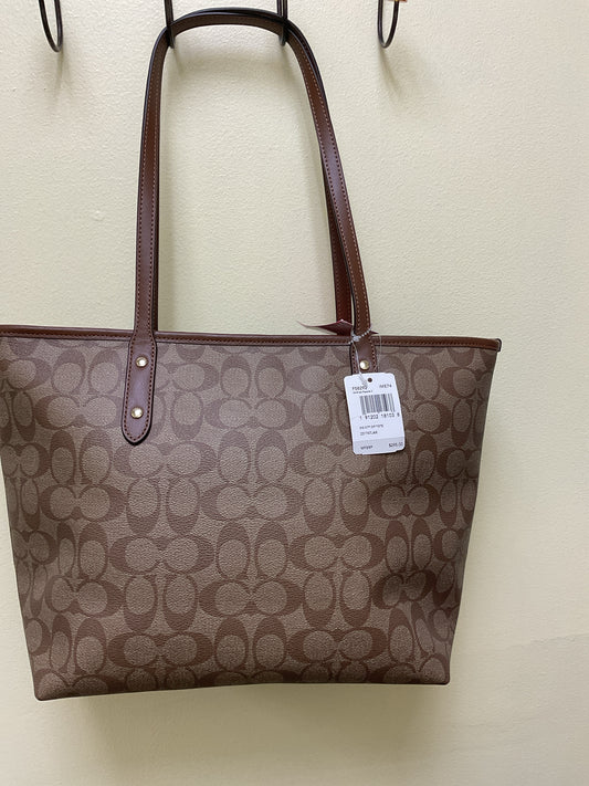 coach Purse NWT signiture city zip tote Khaki