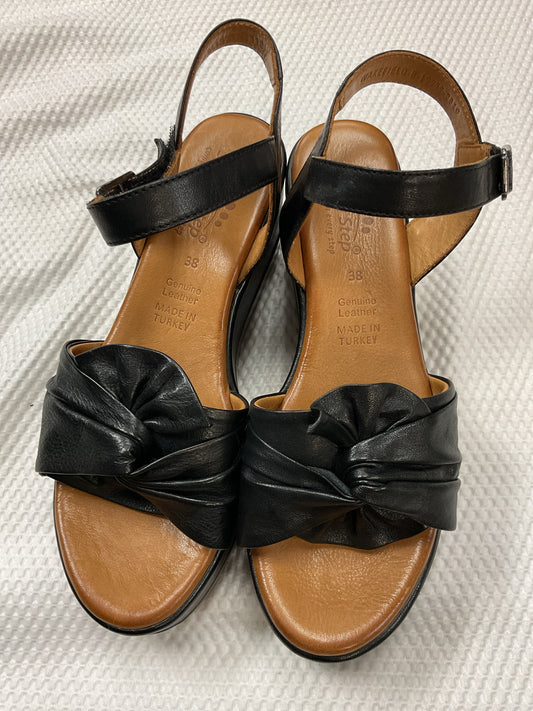 Spring Step 7.5 Black leather Sandals platform New NWOB ankle strap twist design