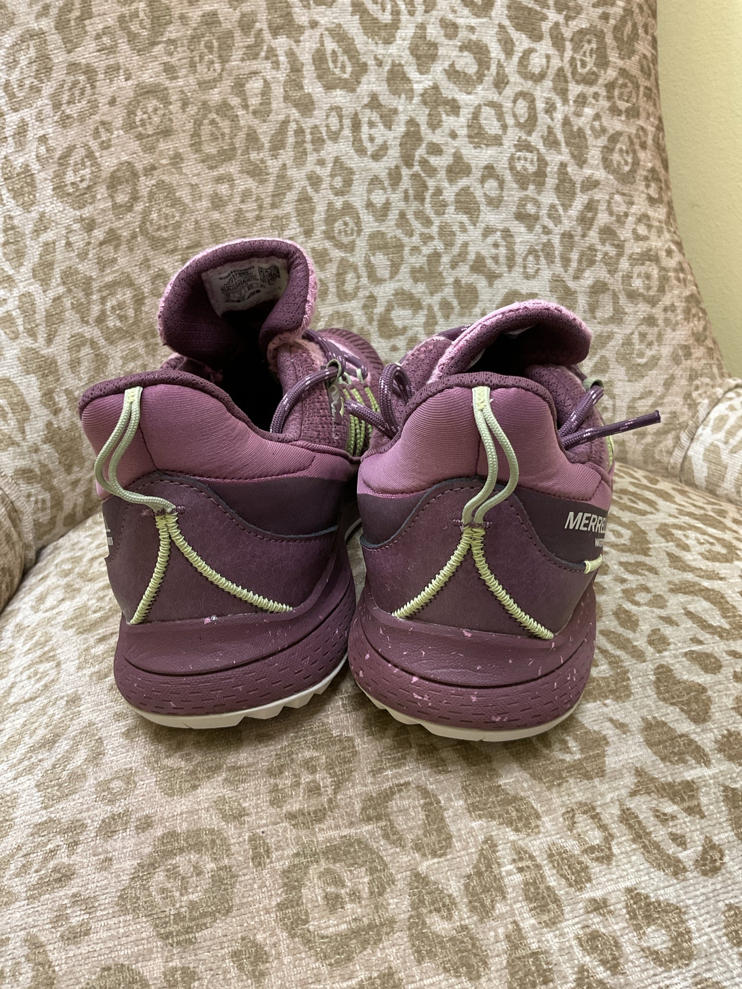 Merrell 9.5 Lilac shoes sneakers hiking shoes New NWOB
