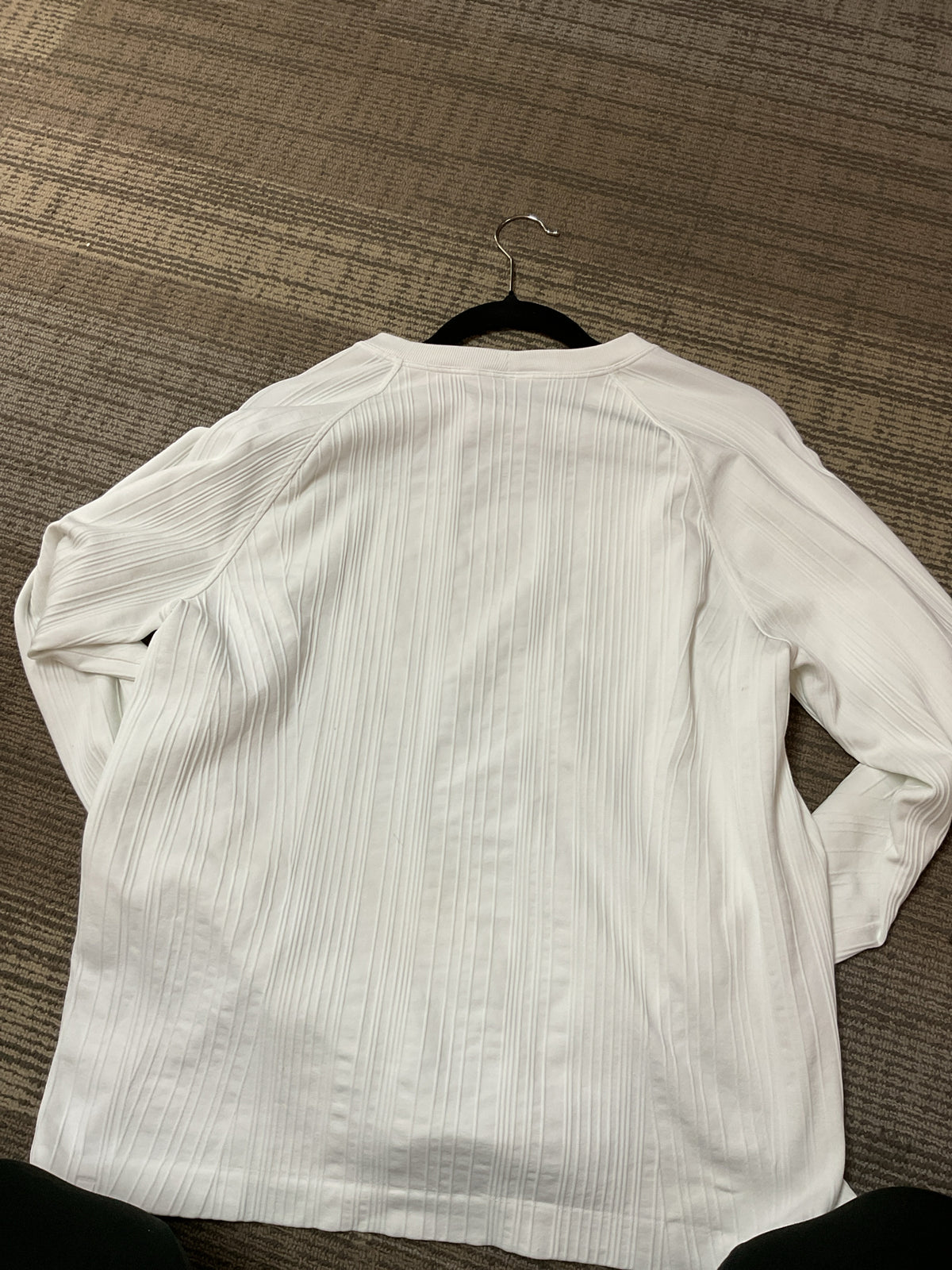 Lululemon Size 14 White Shirt