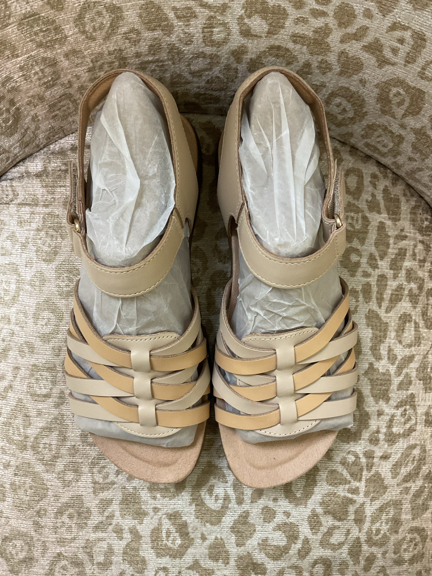 Easy Spirit 8.5W Ivory shoes sandals new in box