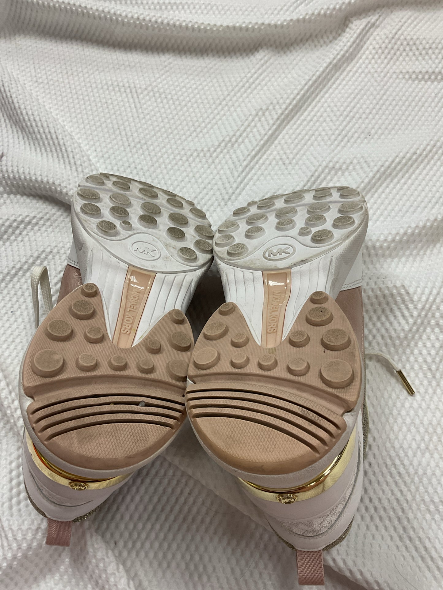 Michael Kors 8.5 Pink shoes glitter sneakers gold vanilla plaform