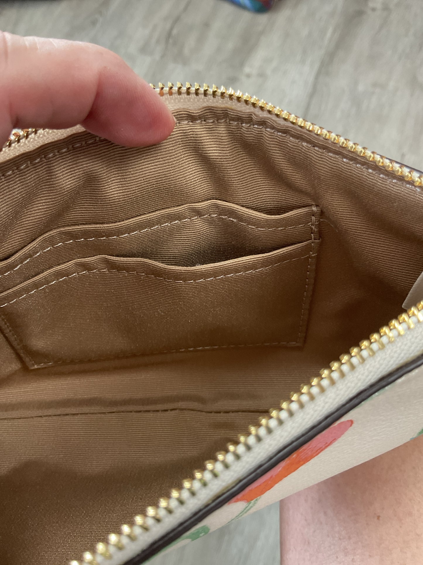 coach Purse Dreamy Land Floral Print Gold/Chalk wristlet
