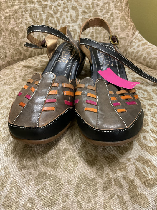 L'Artiste 9 Taupe shoes