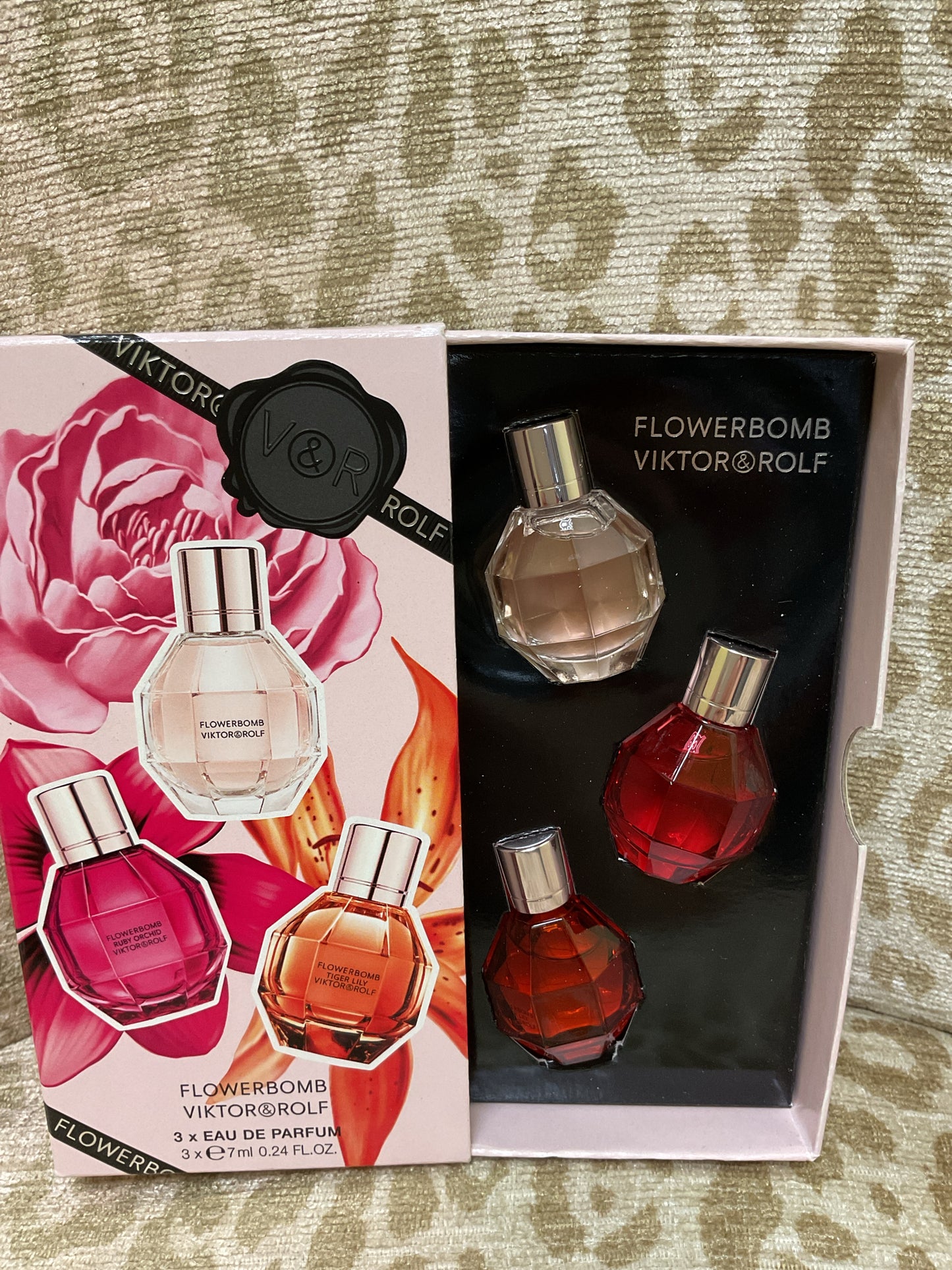 perfume 3pc travel set EDP .24oz each