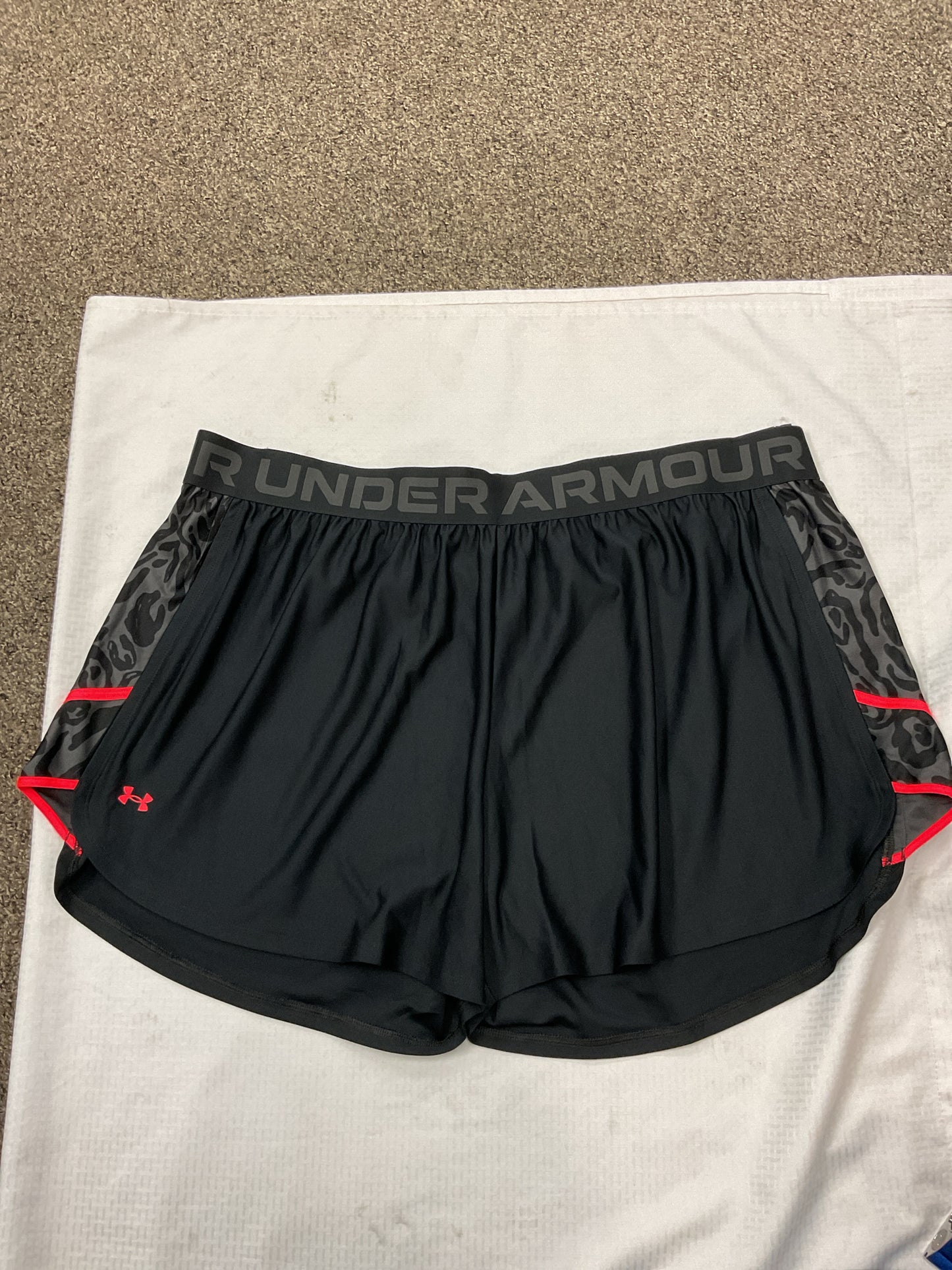 Under Armour Size 3X Black Shorts New athletic