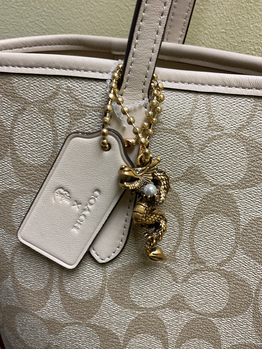 Purse CQ188 city tote beige signiture NWOT with dragon charm New Year