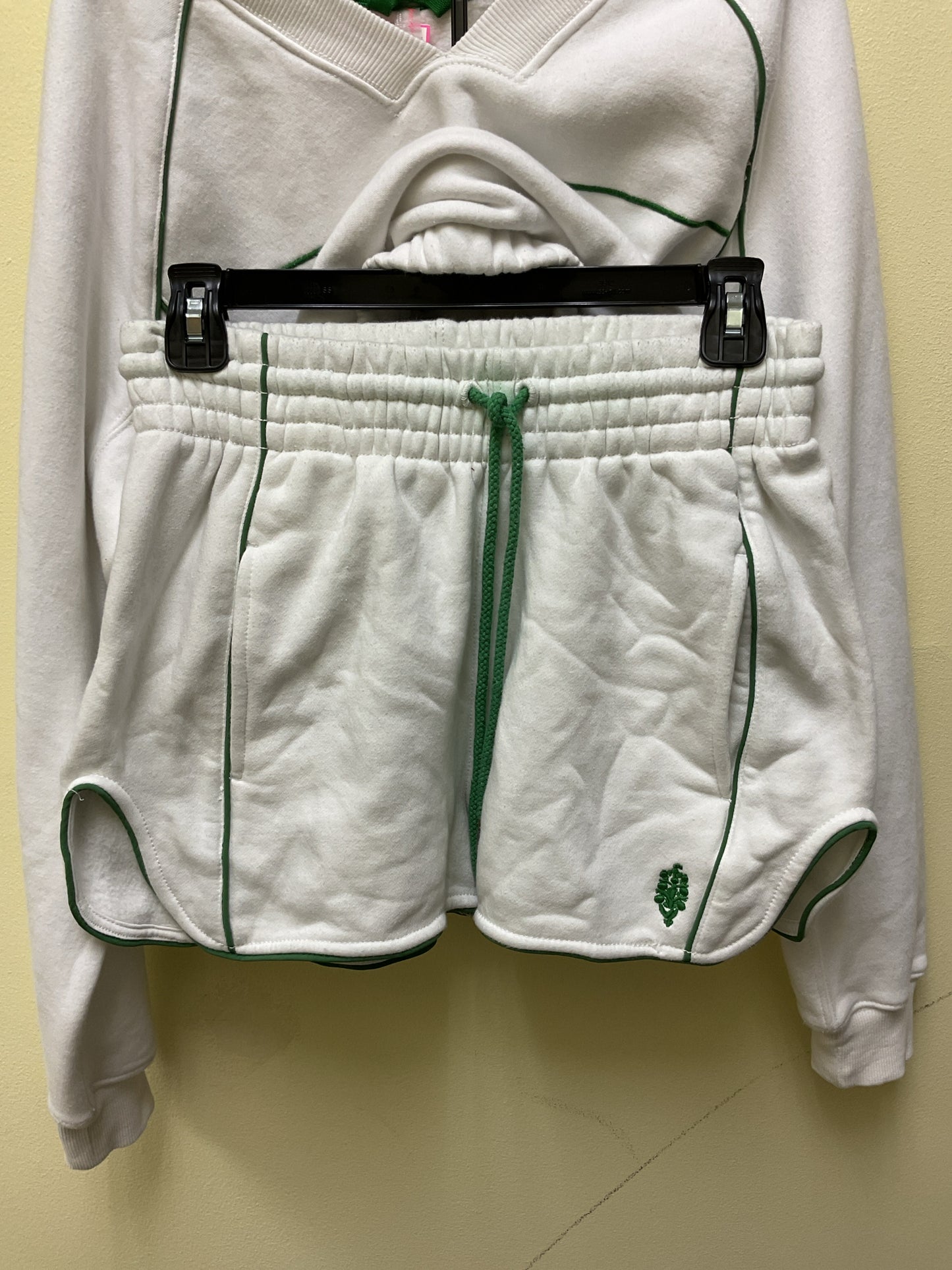 FREE PEOPLE Size M White Sweatshirt FP Movement with shorts