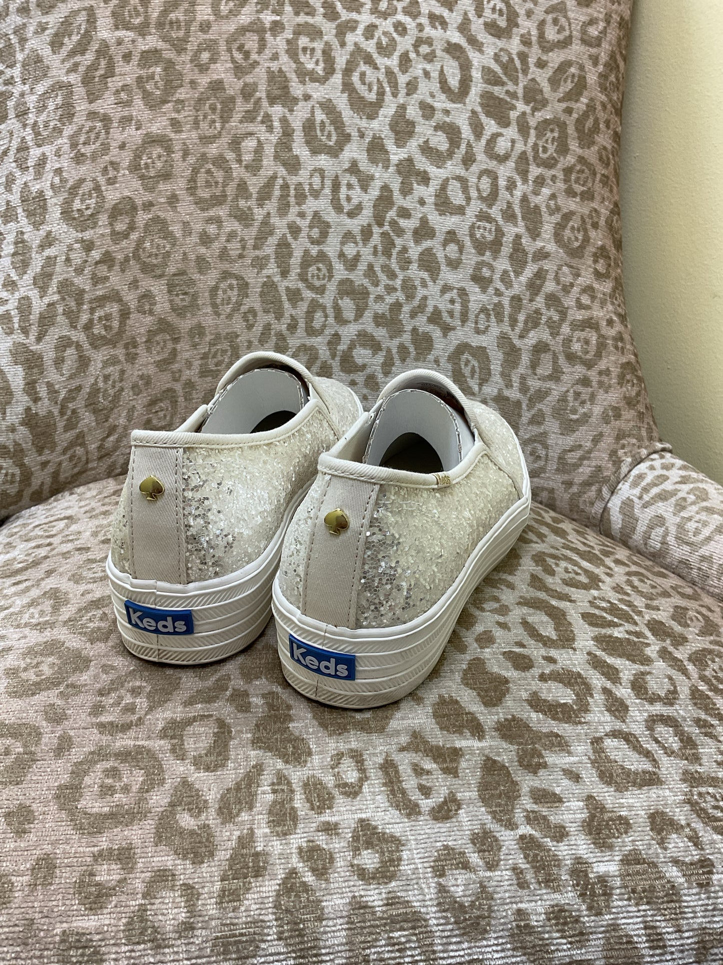 Kate Spade 9 White shoes new without box