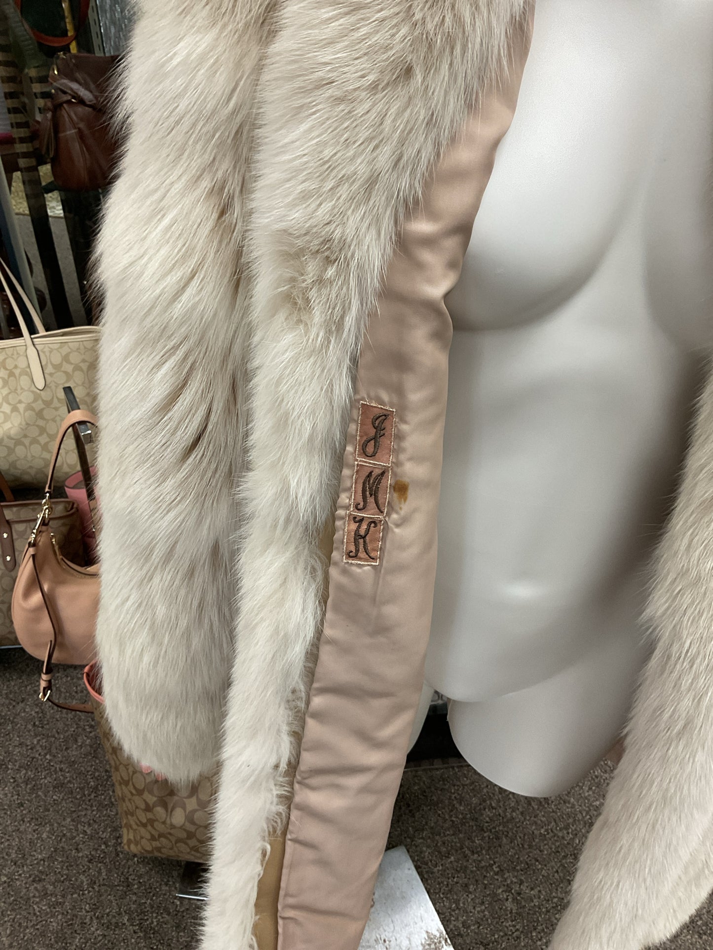 Ribnick Size M White Coat fox fur