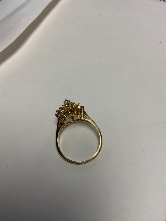 14K Ring diamond cluster 25 diamonds