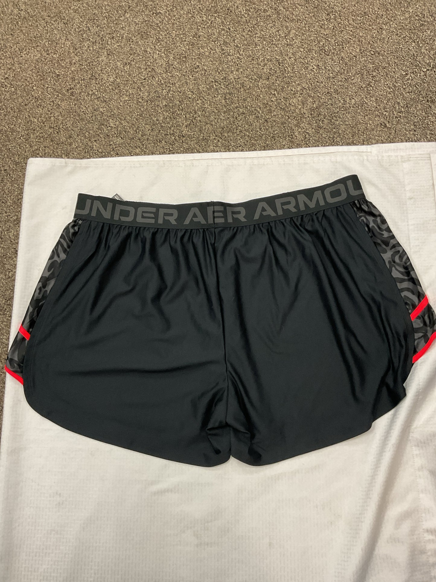 Under Armour Size 3X Black Shorts New athletic