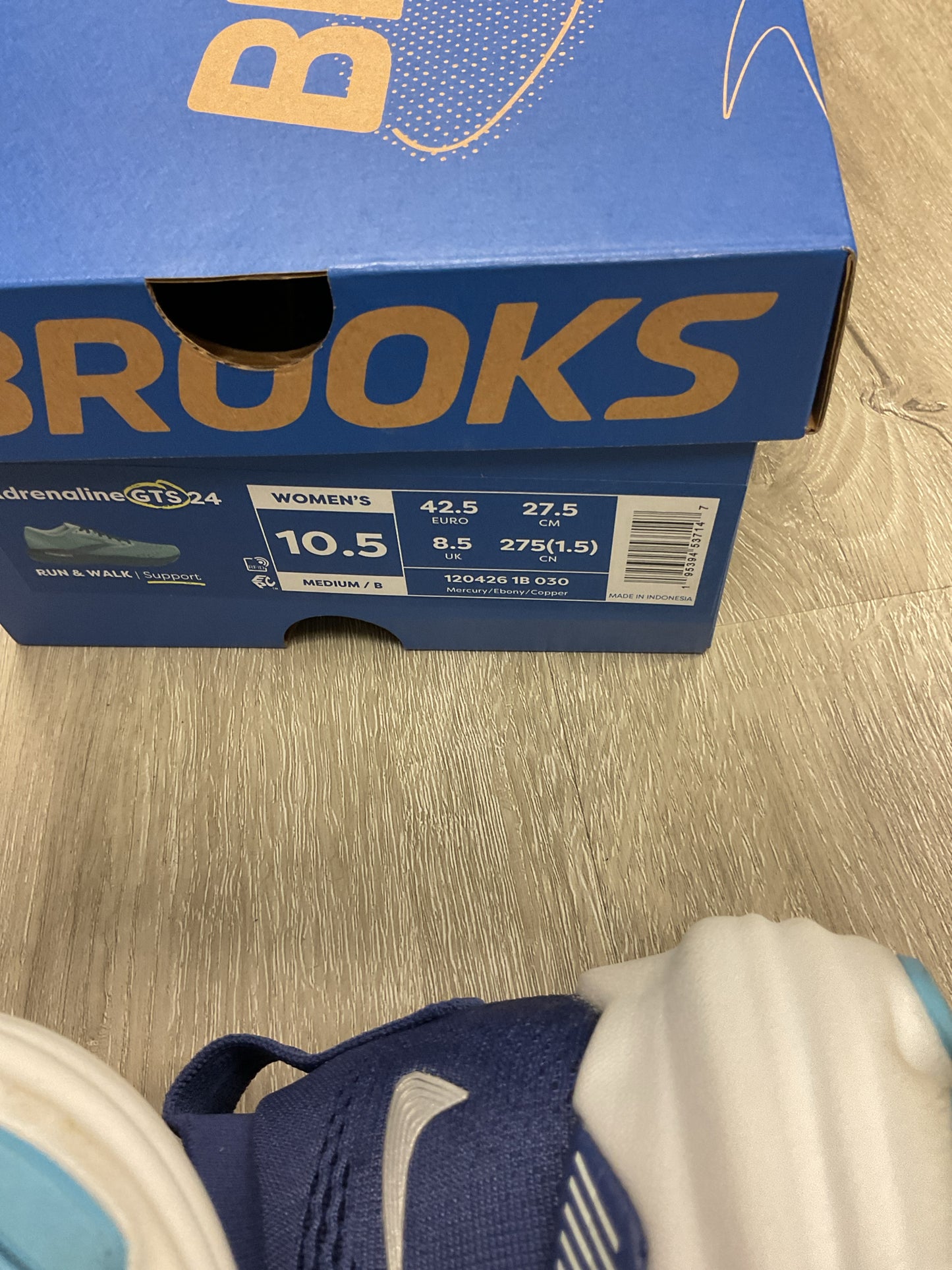 BROOKS 10.5 Blue shoes worn very little Glycerin 22