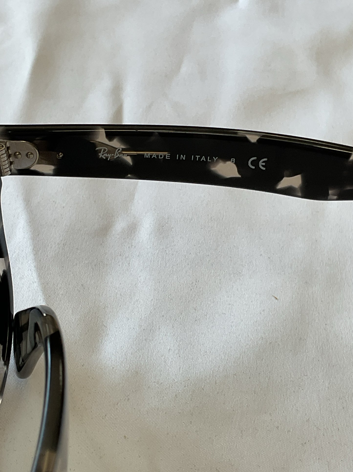 Sunglasses black & transparent frame size 52