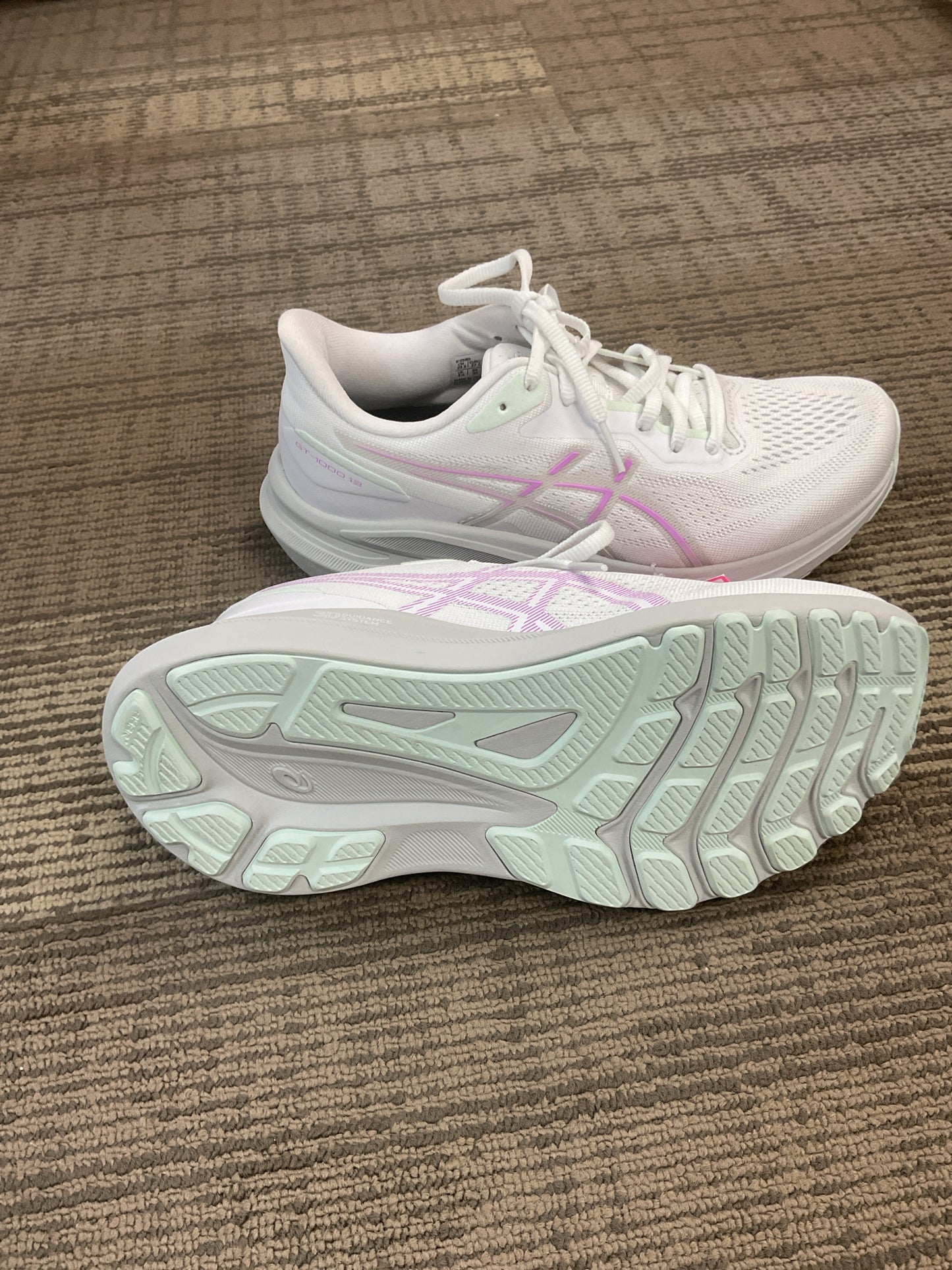Asics 6.5 White shoes GT-1000 13 NEW ladies