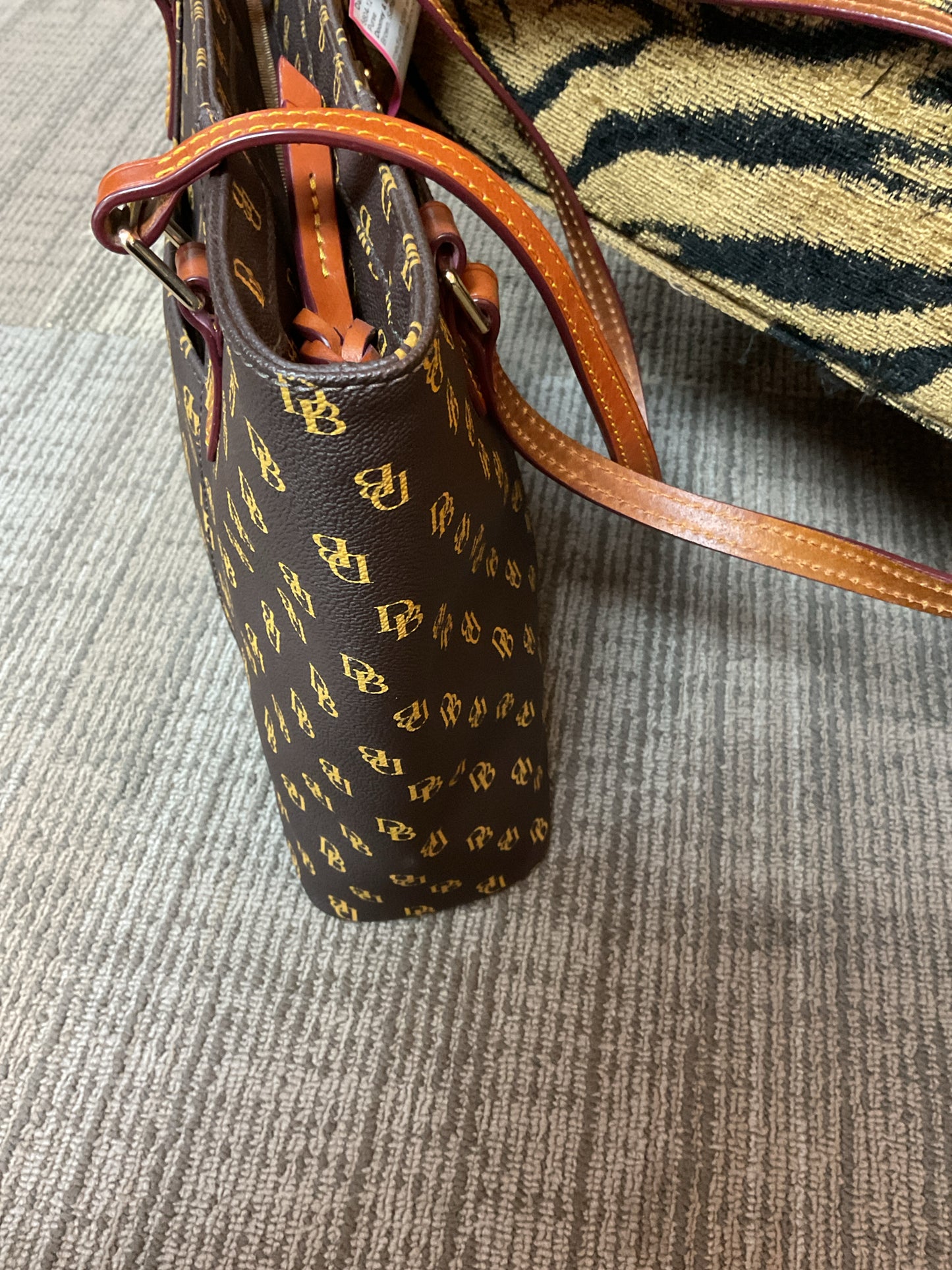 Dooney & Bourke Purse