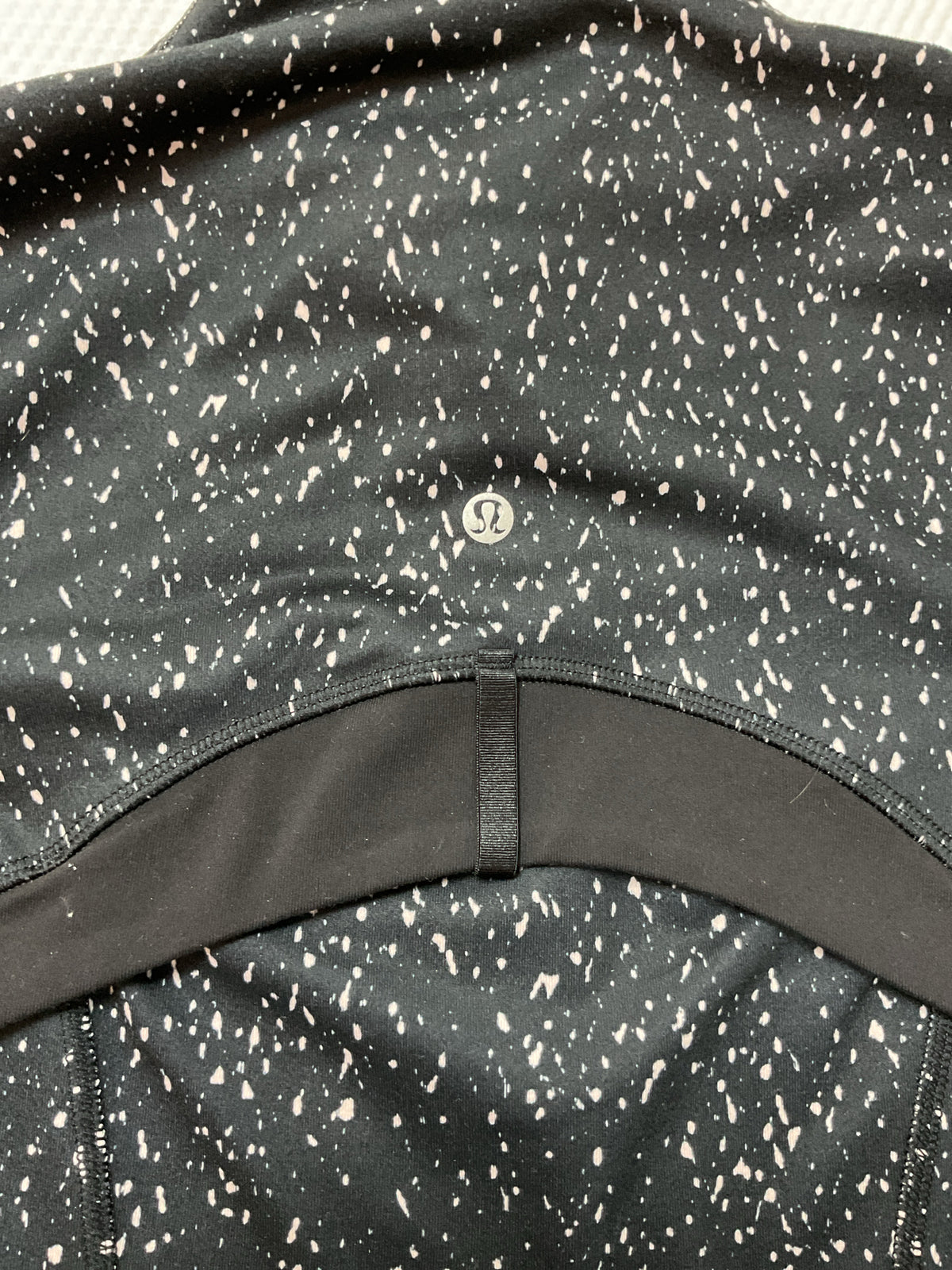 Lululemon Size 8 Black jacket Define black & white speckled