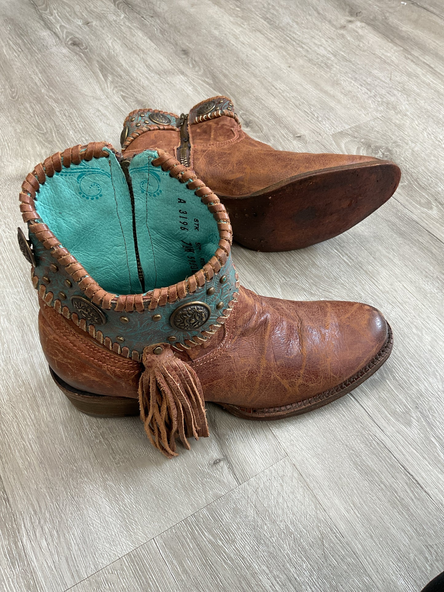 Corral 7.5 Brown Boots ankle fringe booties