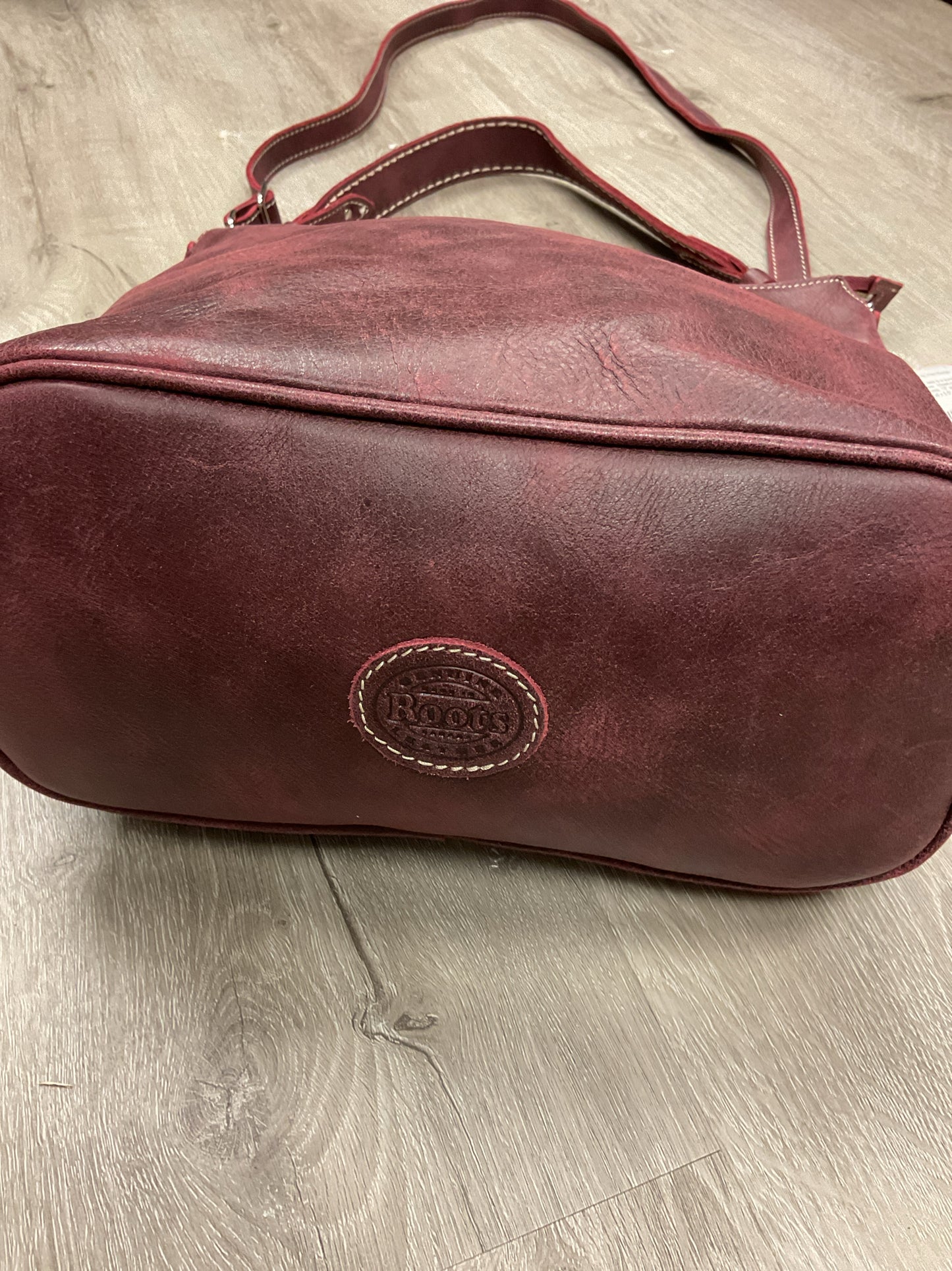Roots Canada Purse NWOT conceal leather 2 way crossbody