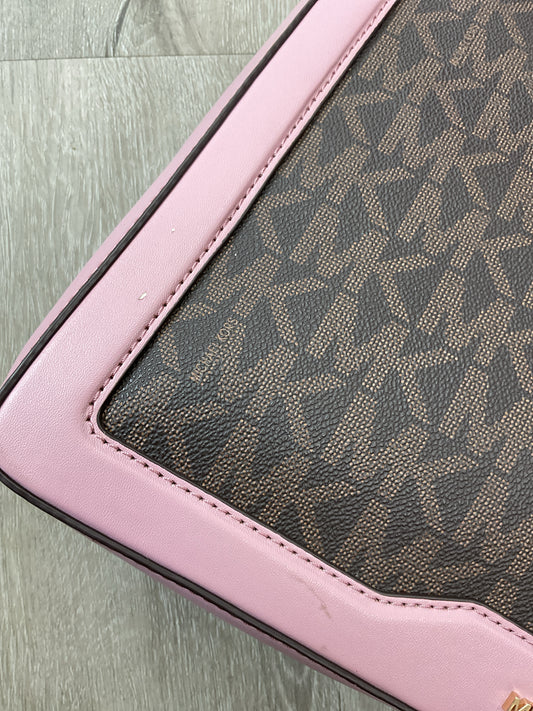 Michael Kors Purse Jessie Large Signiture business tablet purse pink & brown