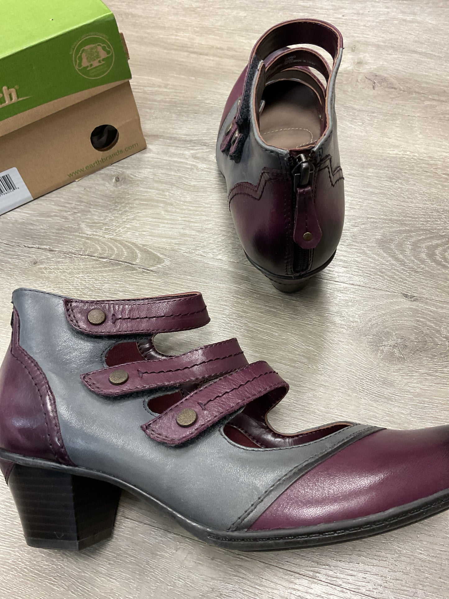 earth 9 Purple shoes triple velcro strap leather mid heel Serano