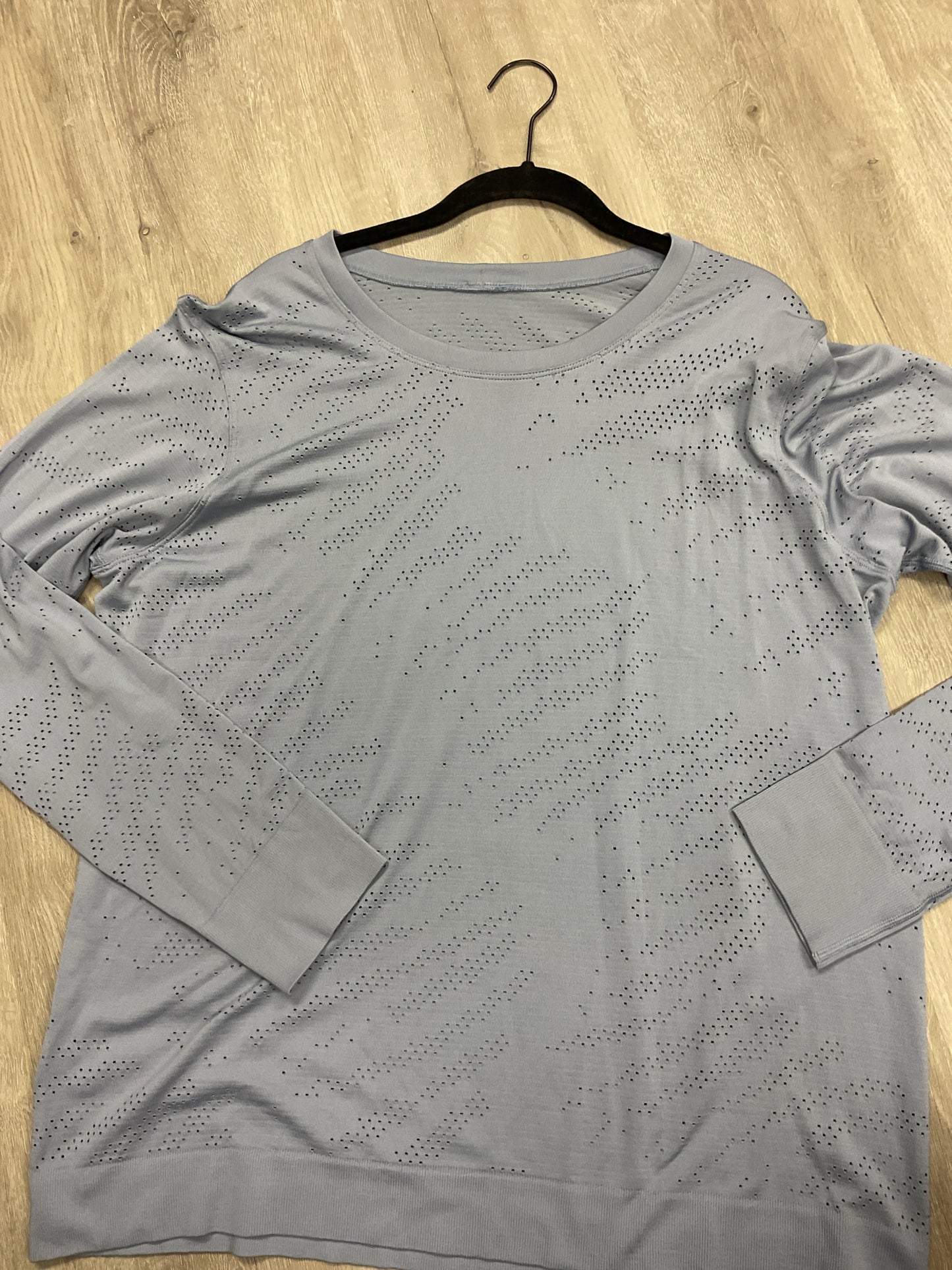 Lululemon Size 14 Gray Shirt perforated long sleeve