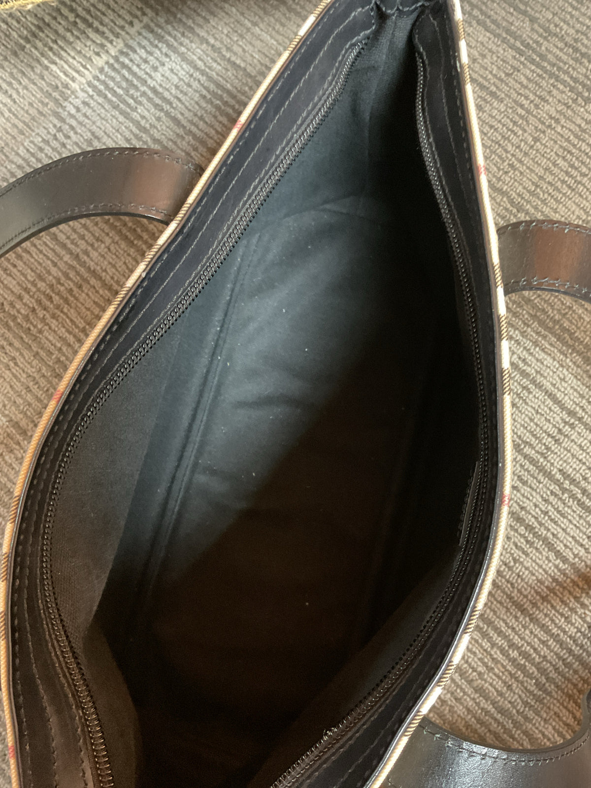 Burberry Purse Classic Nova Check Tote Bag with matching wallet