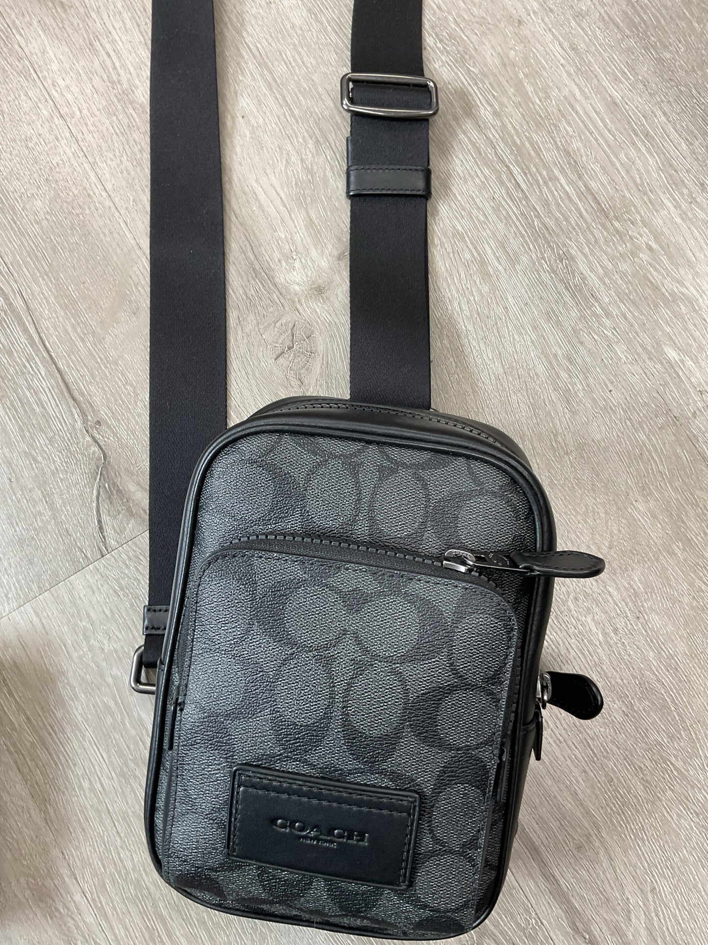 coach Purse CL412 Track Pack 14 Crossbody Sling Bag Signature Canvas Charcoal