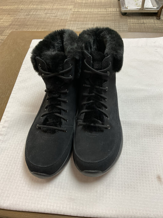 Skechers 10 Black Boots faux fur lined NEW