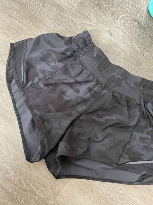 Lululemon Size 2 Camo Shorts