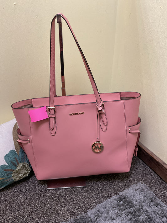 Michael Kors Gilly Large Primrose travel tote