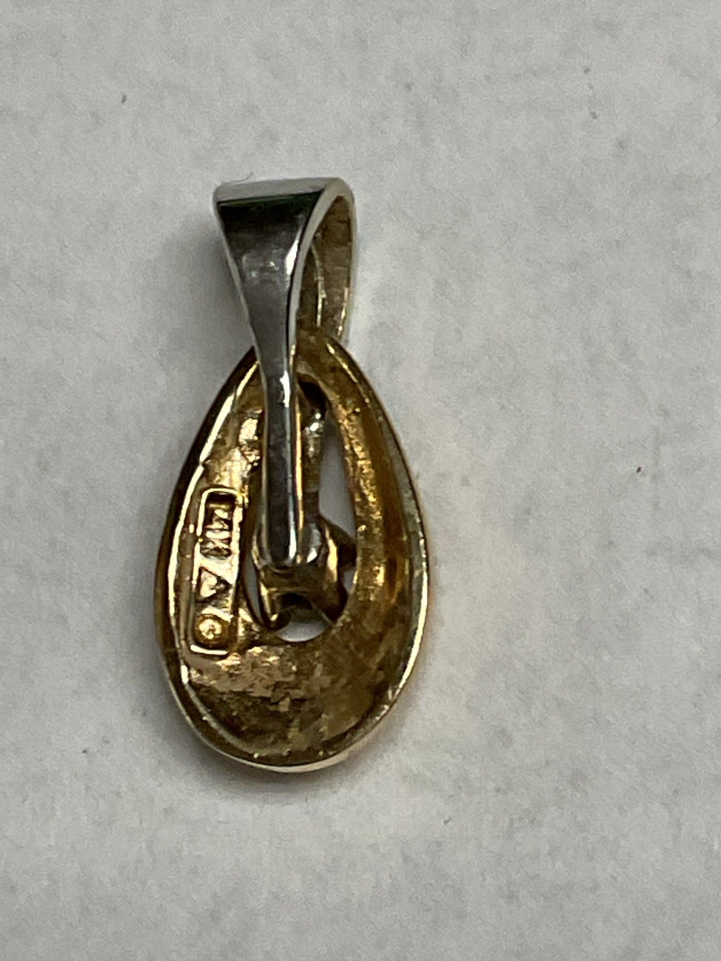 14K Pendant white and yellow gold with diamond