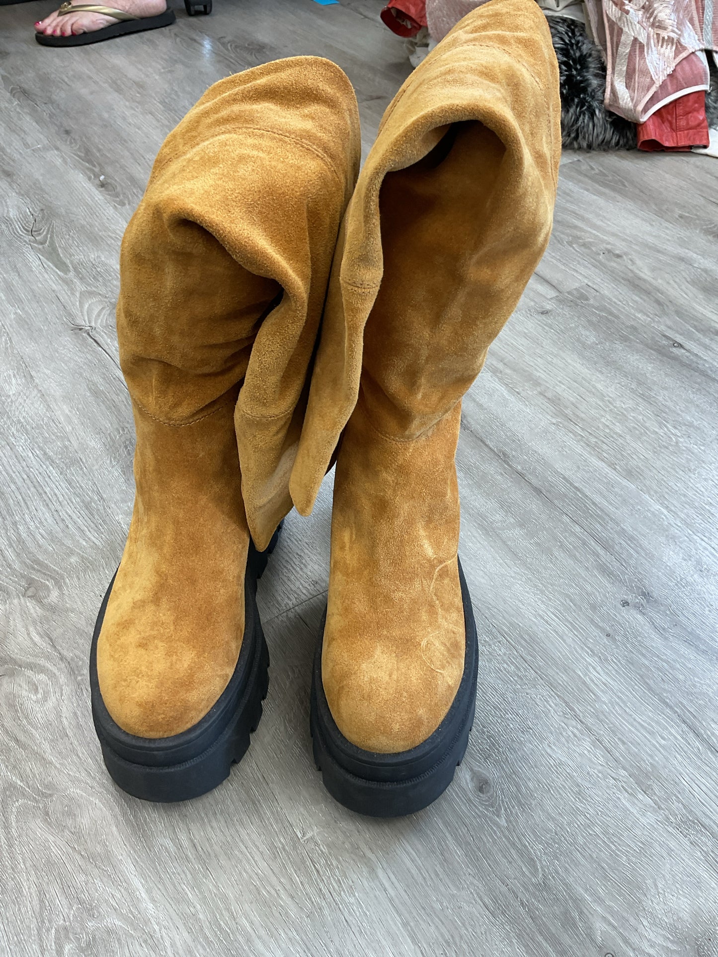 FREE PEOPLE 7.5 Tan Boots platform over knee NEW
