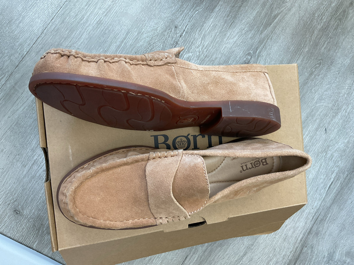 Born 9.5 Tan shoes New suede loafers  Maris Natural