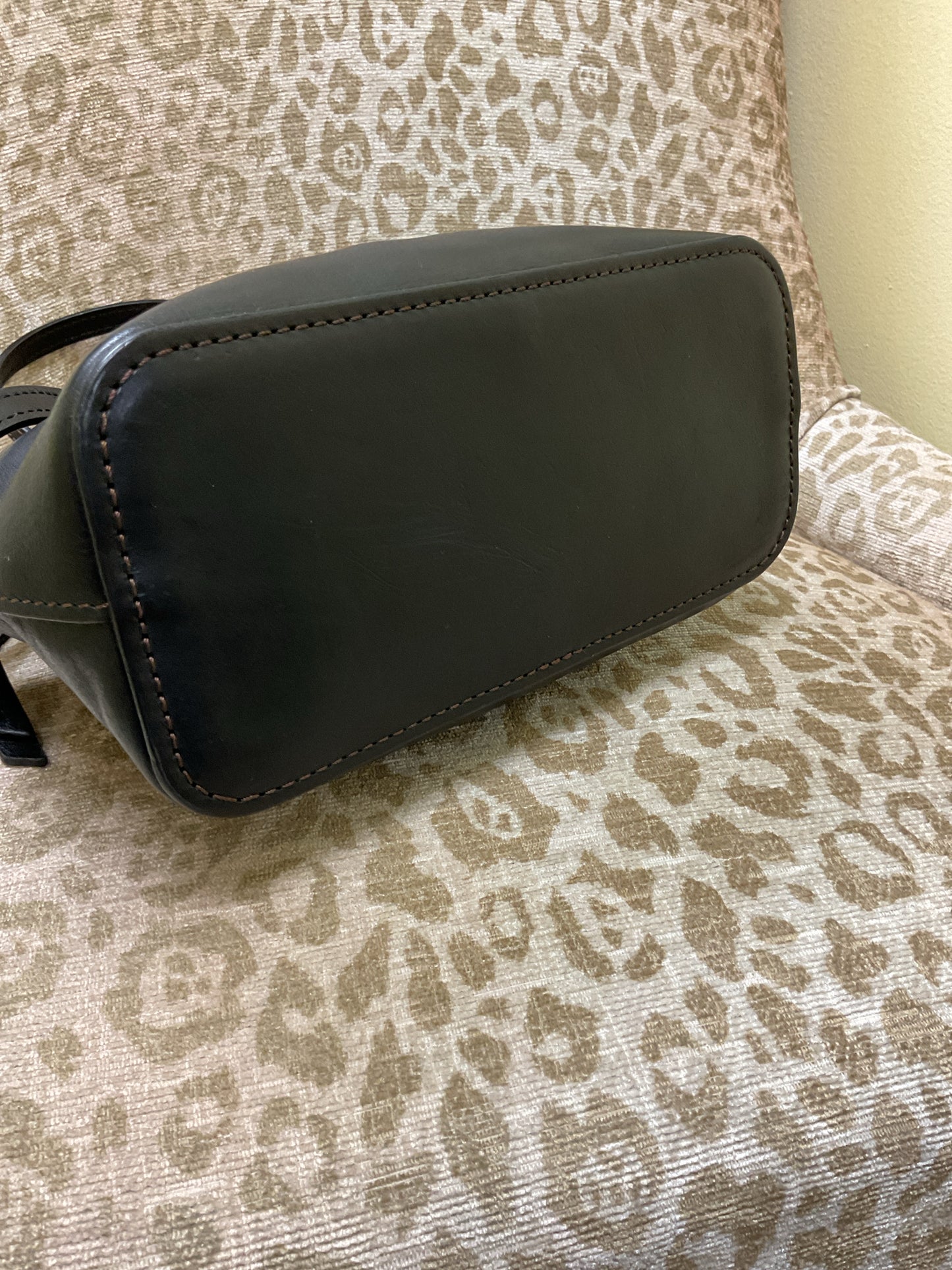 Dooney & Bourke Purse NWT Suki Crossbody