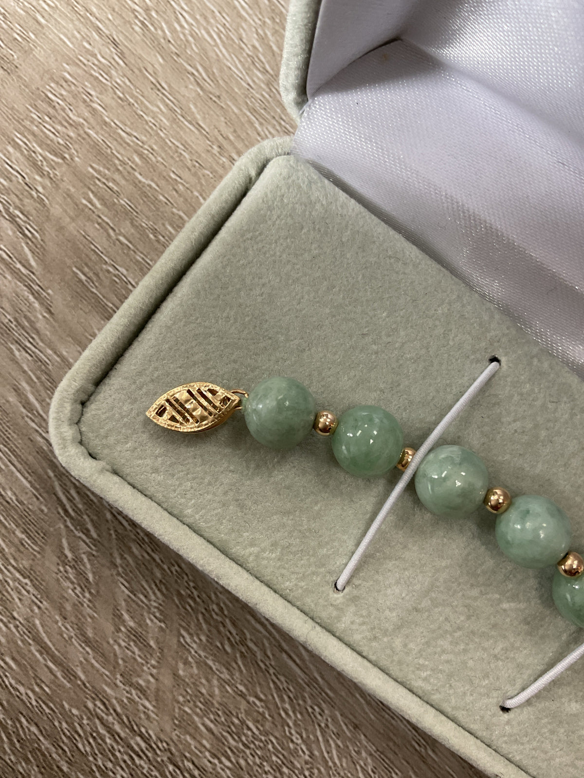 14K Bracelet with jade beads