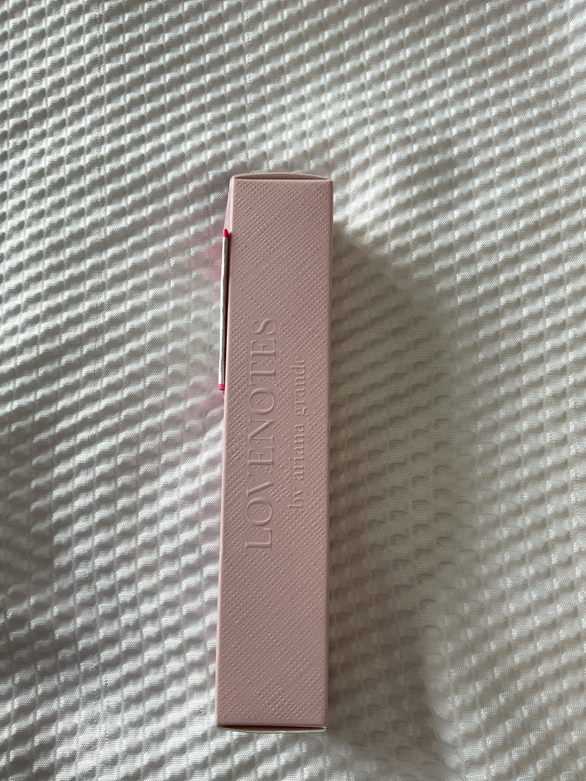 perfume Ariana Grande pink Woods travel .33oz