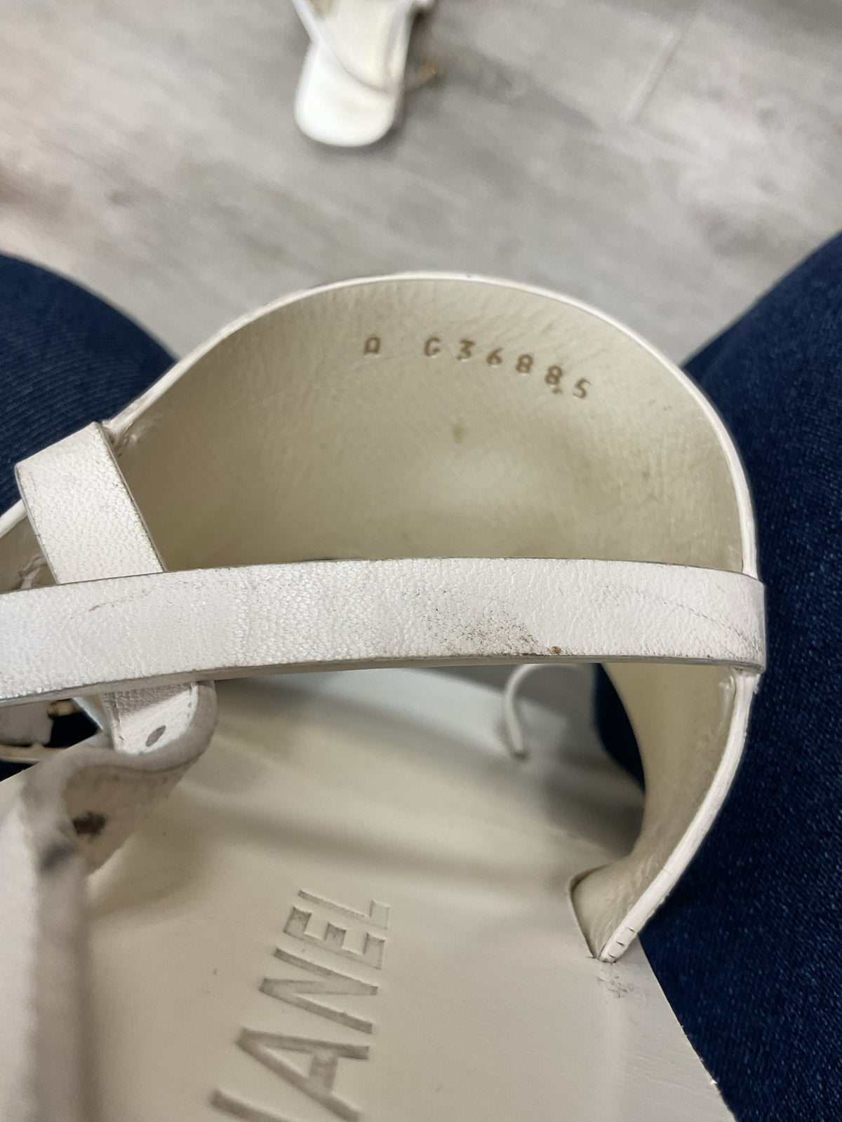 Chanel 7.5 White Sandals flat slingback gold CC logo Authentic