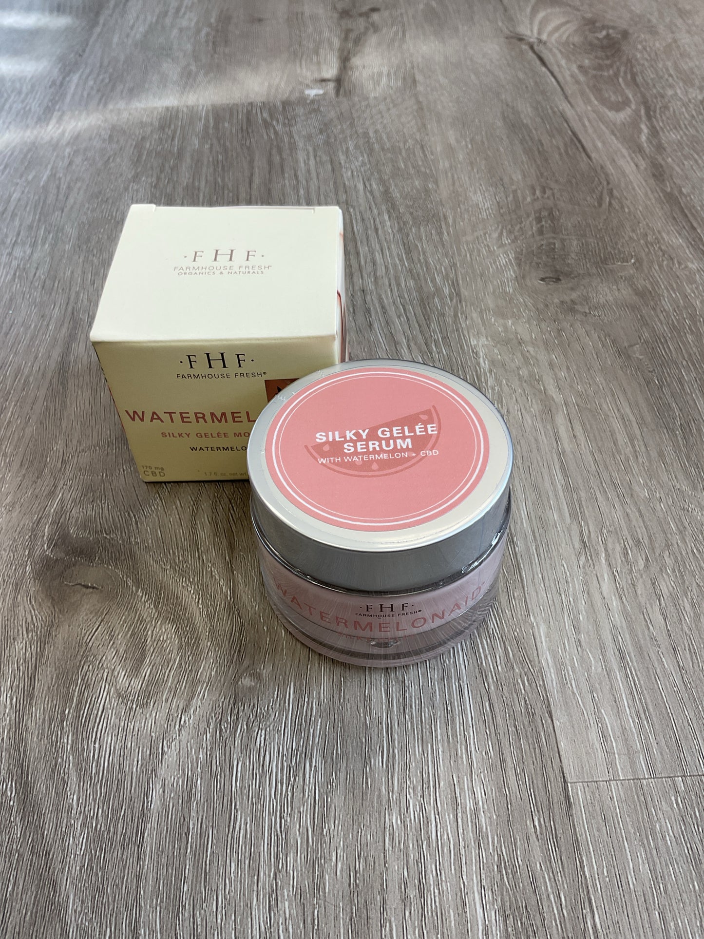 Farmhouse Watermelonaid silky gelee moisturizer