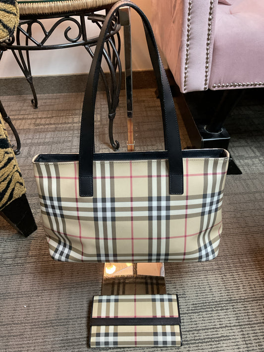 Burberry Purse Classic Nova Check Tote Bag with matching wallet