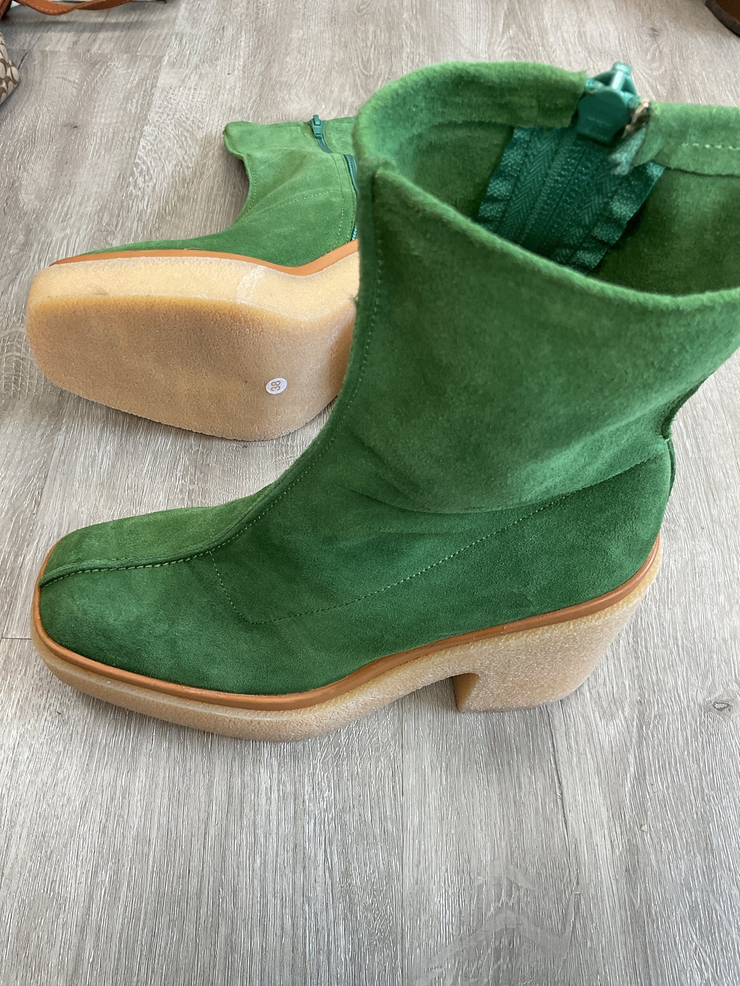 FREE PEOPLE 7.5 Green Boots GIGI suede platform vintage inspired