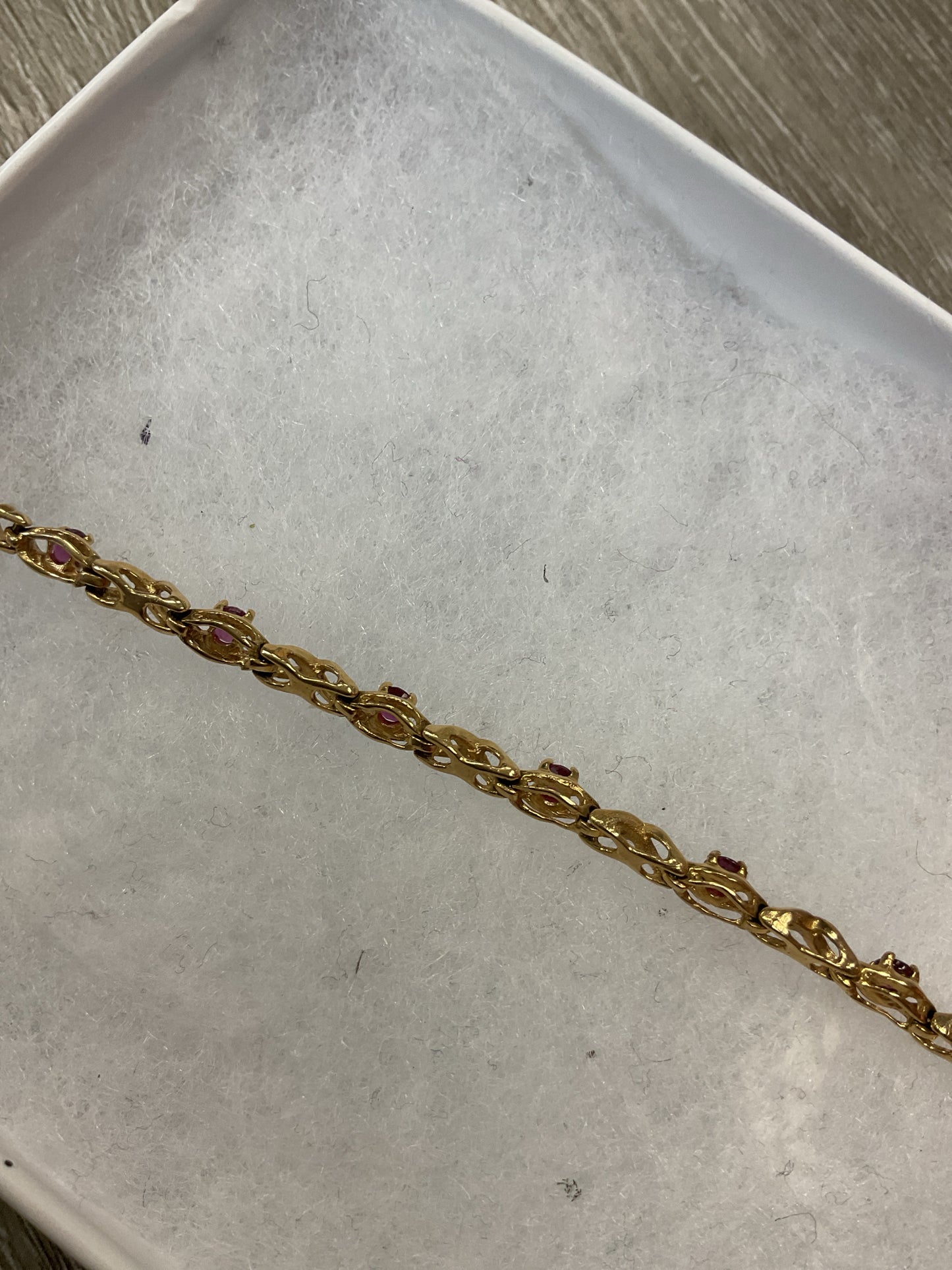 14K Bracelet ruby tennis 7"