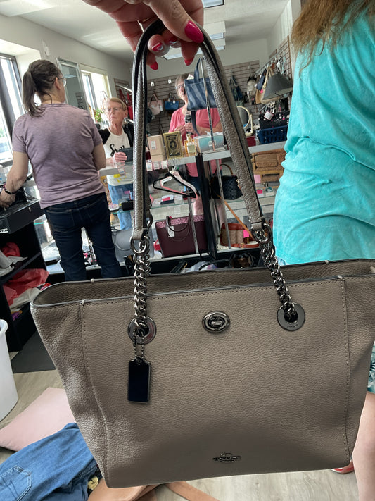coach Purse 57107 Turnlock Tote 27 Pebble Leather